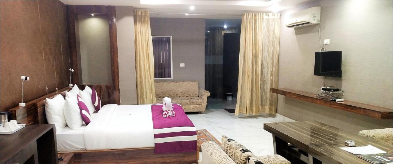 Syona Residency Hotel Lucknow Exterior photo
