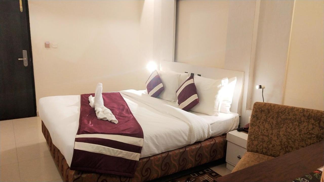 Syona Residency Hotel Lucknow Exterior photo